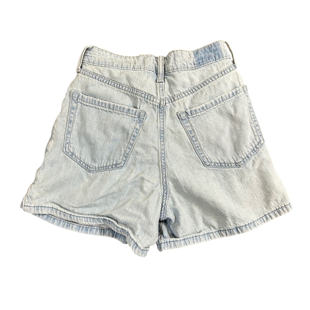 Hollister Ultra High-Rise‎ 90s Shorts Light Wash Denim Size 00 W24